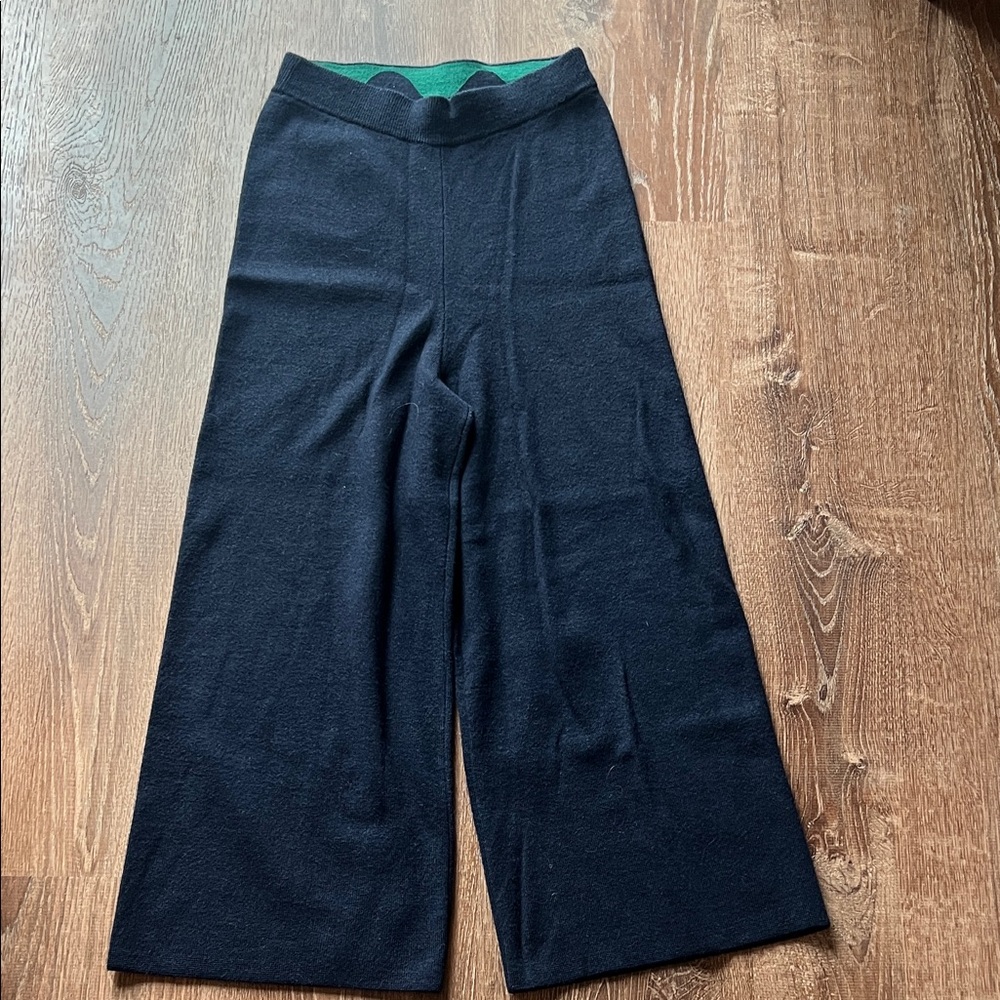 Marimekko Uniqlo Navy high waisted crop pant XS